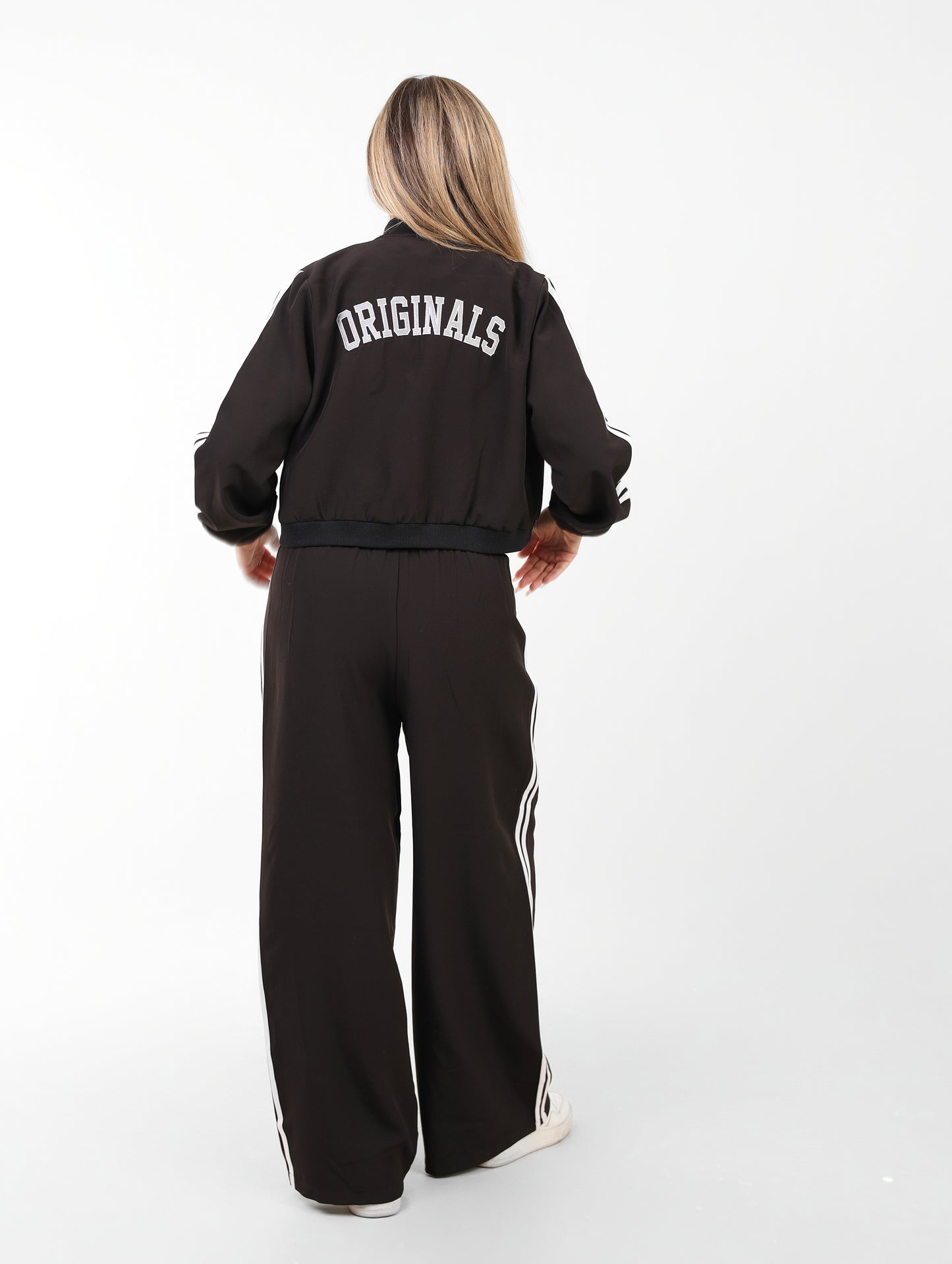 Women’s Black Two-Piece Tracksuit with White Side Stripes – Sporty & Casual Set