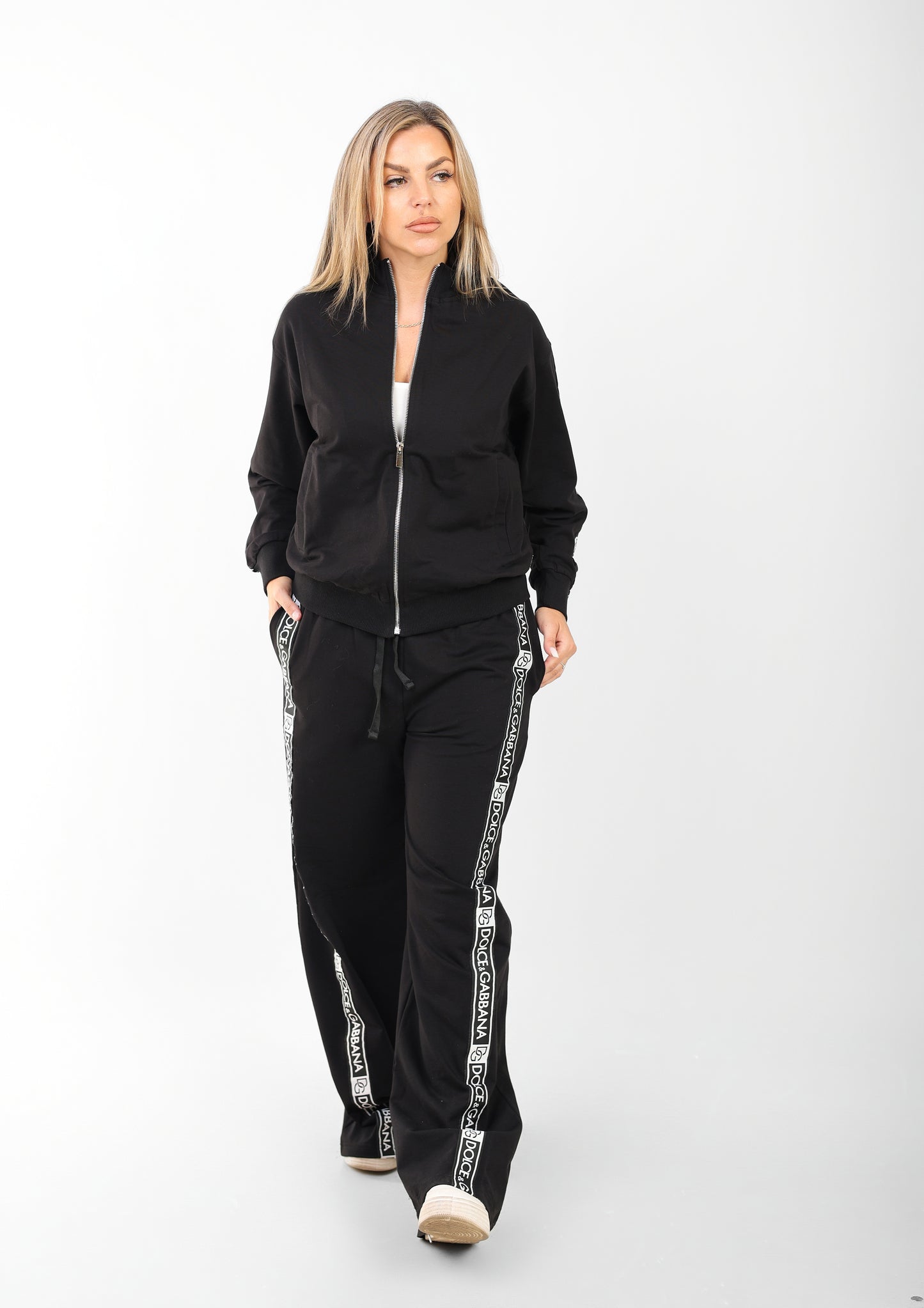 Dolce & Gabbana Women’s Black Logo Trim Tracksuit – Stylish Bomber Jacket & Wide-Leg Pants Set