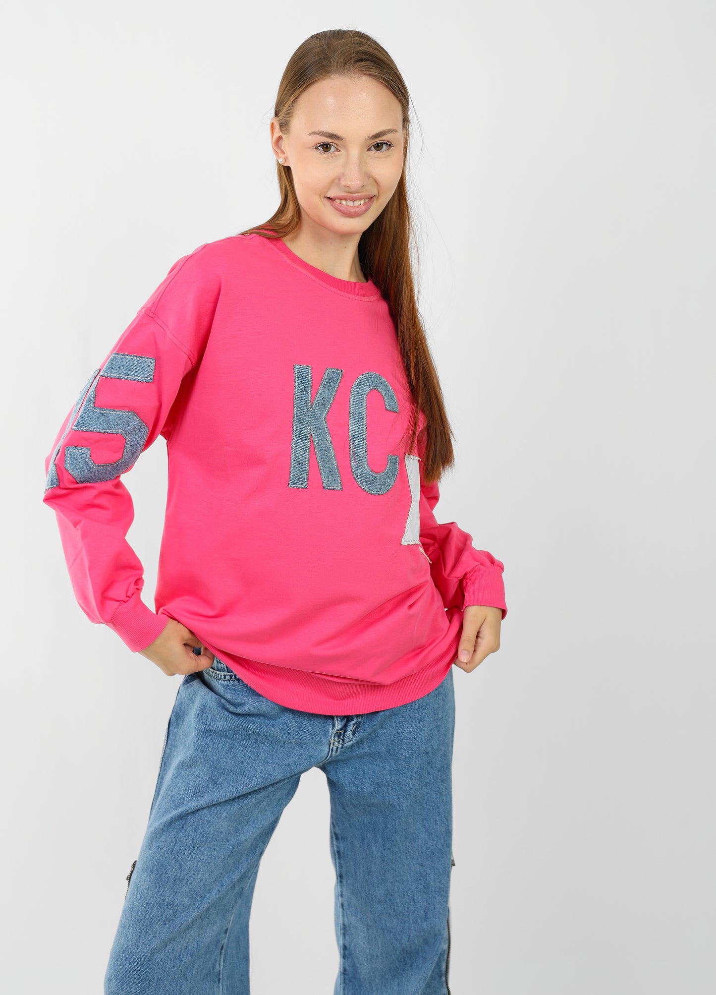 Graphic Sweatshirt with Sleeve Patches – Casual Oversized Fit