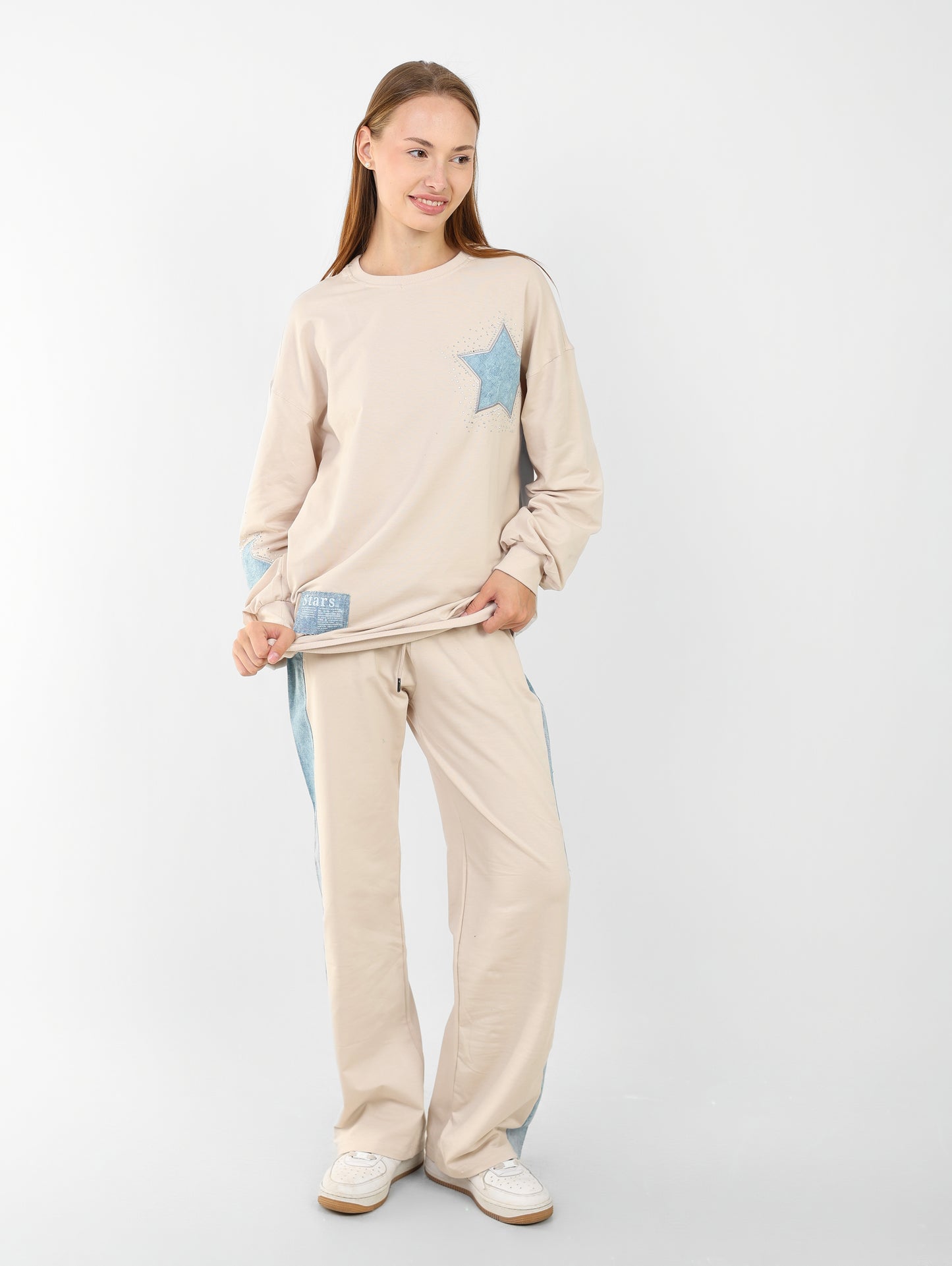 Loungewear Set with Star Patch Details – Casual Two-Piece Outfit