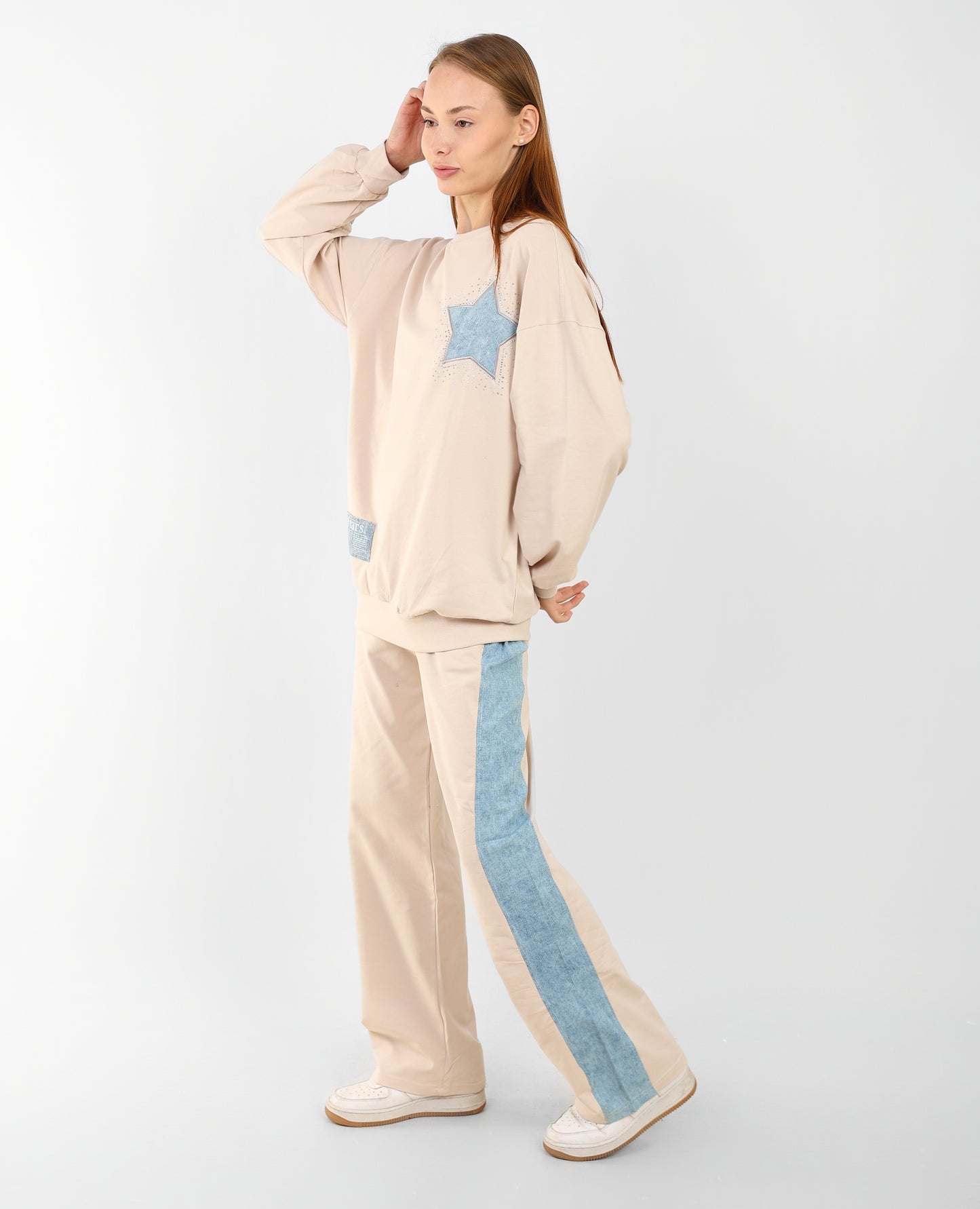 Loungewear Set with Star Patch Details – Casual Two-Piece Outfit