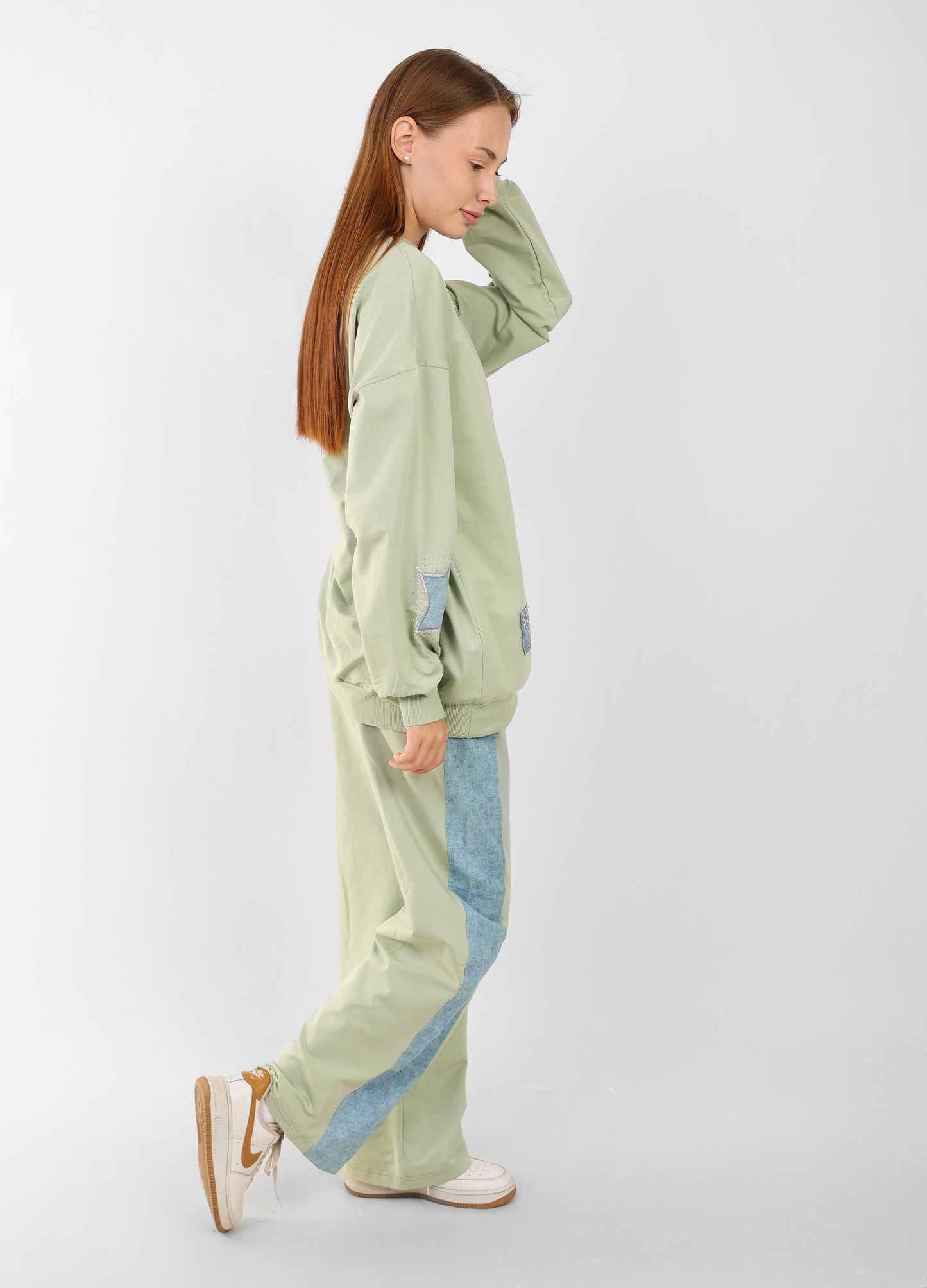 Loungewear Set with Star Patch Details – Casual Two-Piece Outfit
