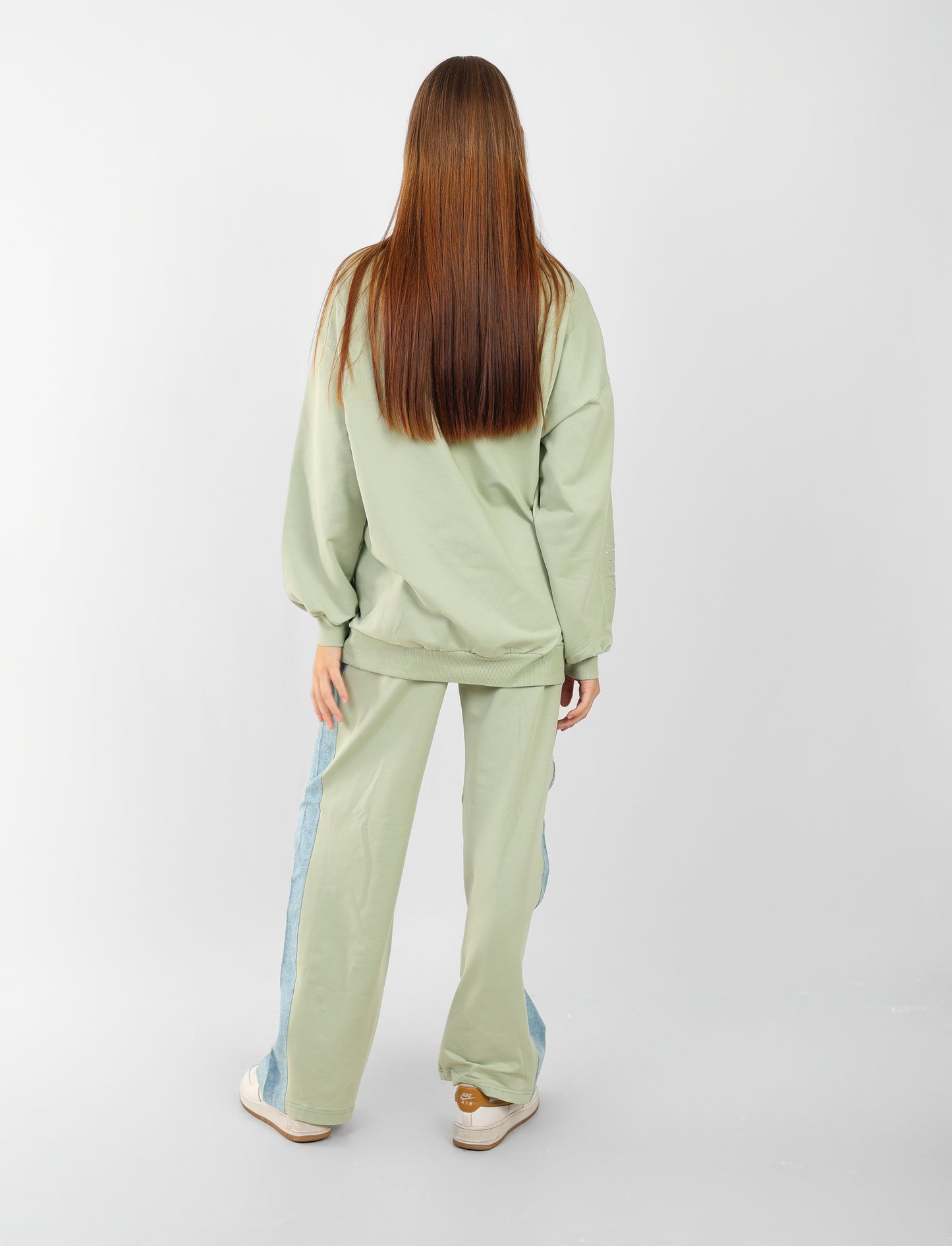 Loungewear Set with Star Patch Details – Casual Two-Piece Outfit